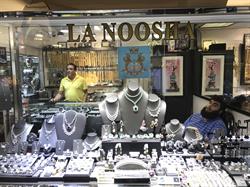 LA NOOSHA - store image 2